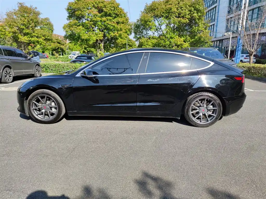 Tesla Model 3 2020 2020 Facelift Standard Range RWD Upgrade