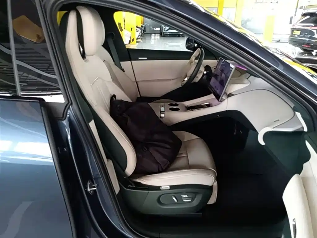 Xiaomi Auto Xiaomi YU7 2025 Ultra Long Range High Performance AWD Max Edition фото 25