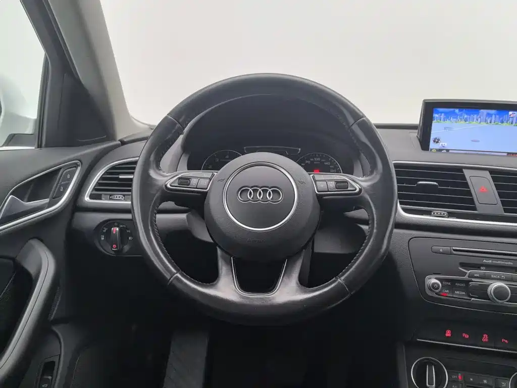 Фото 11 - Audi Q3