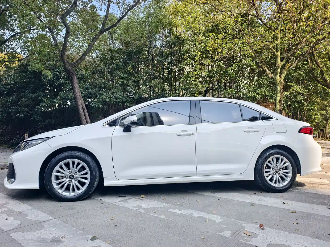 Toyota Allion 2023 2.0L Elite Edition фото 3