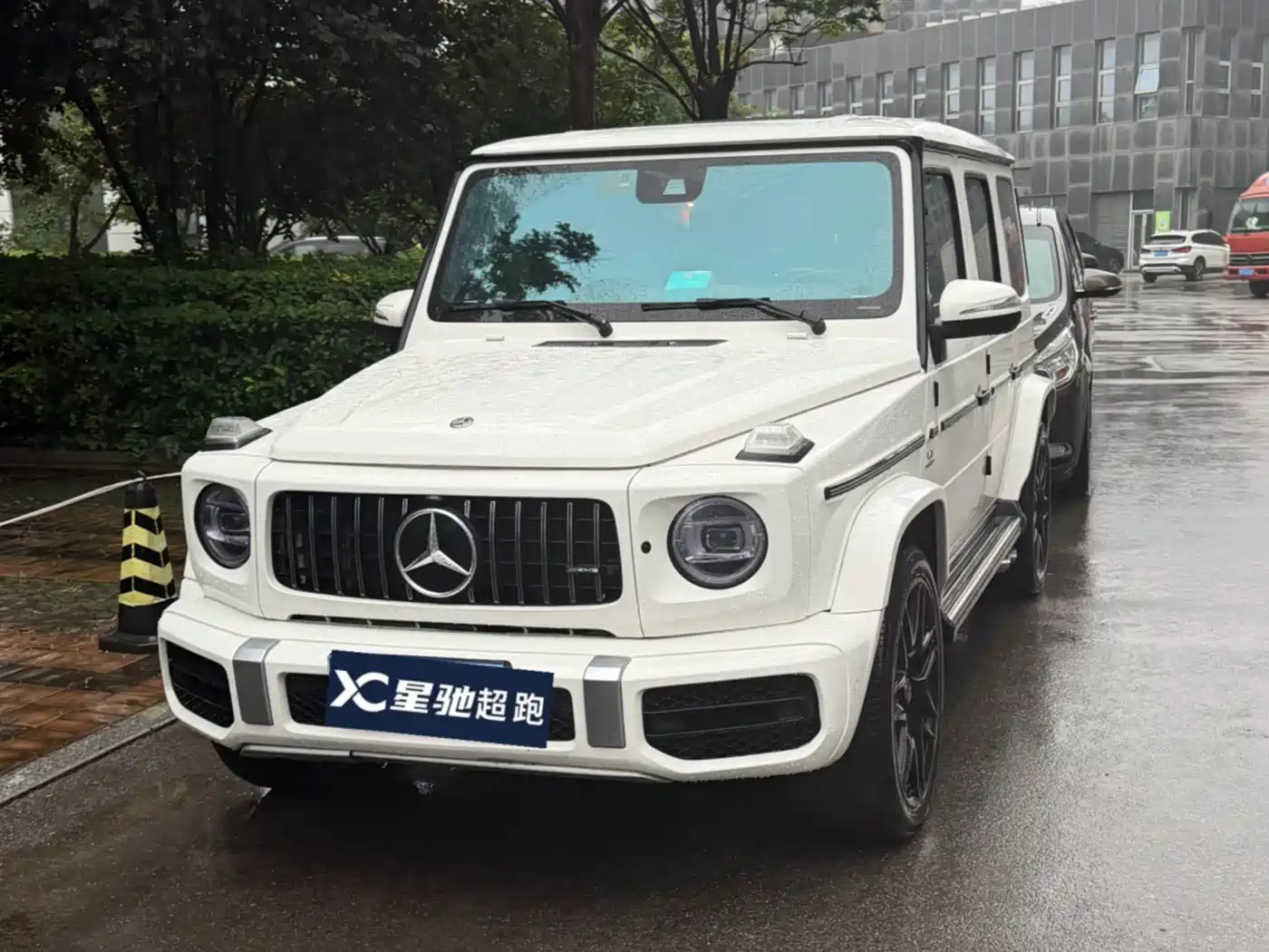 Фото 1 - Mercedes-Benz G-Class