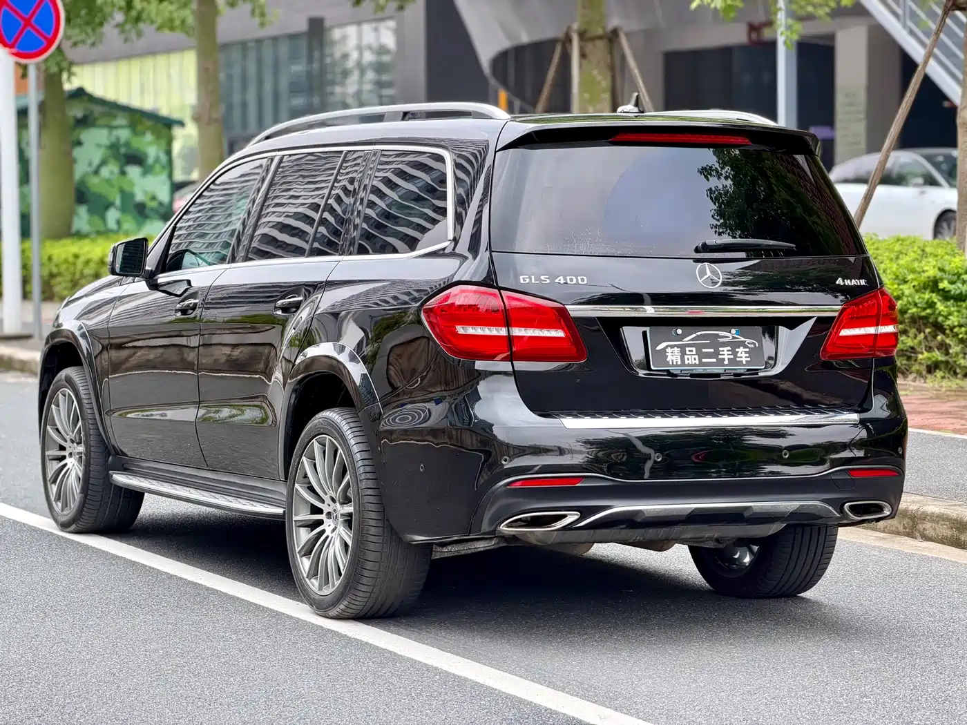 Mercedes-Benz GLS 2016 GLS 400 4MATIC Luxury фото 6