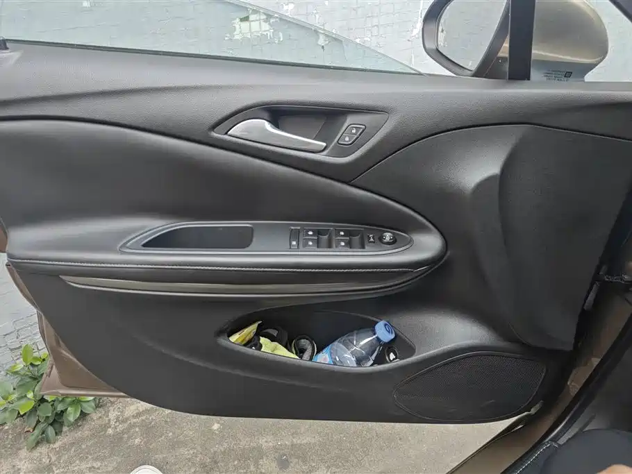 Buick Verano 2015 Sedan 20T Dual-clutch Elite фото 7