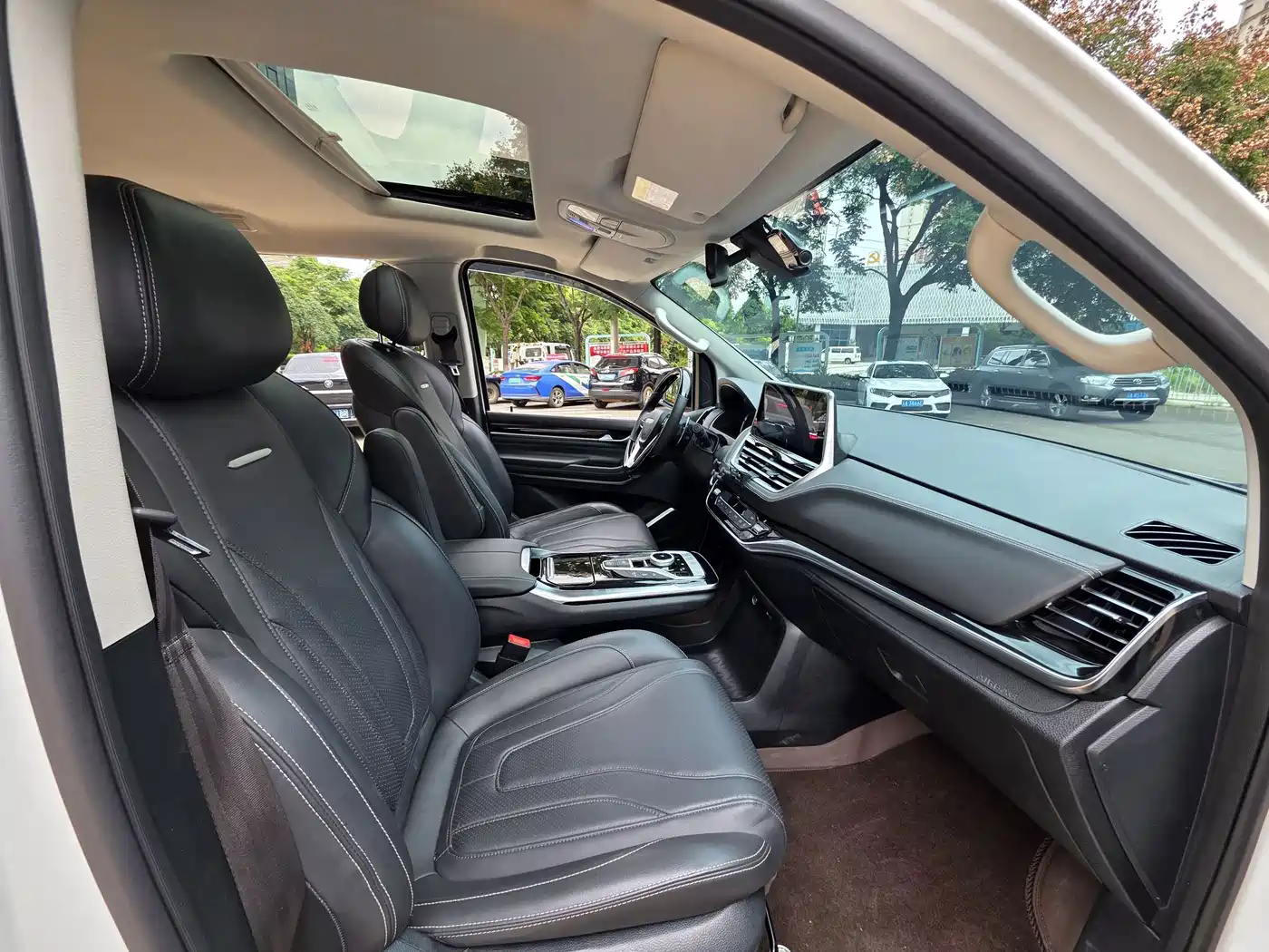 Maxus G20 2021 2021 PLUS 2.0T Gasoline Automatic Executive Edition