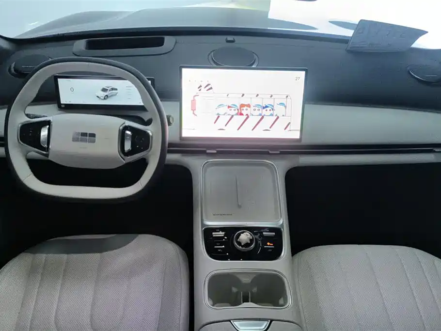 Geely Galaxy Galaxy Starship 7 EM-i 2025 Model 120km Explorer+ Edition фото 12