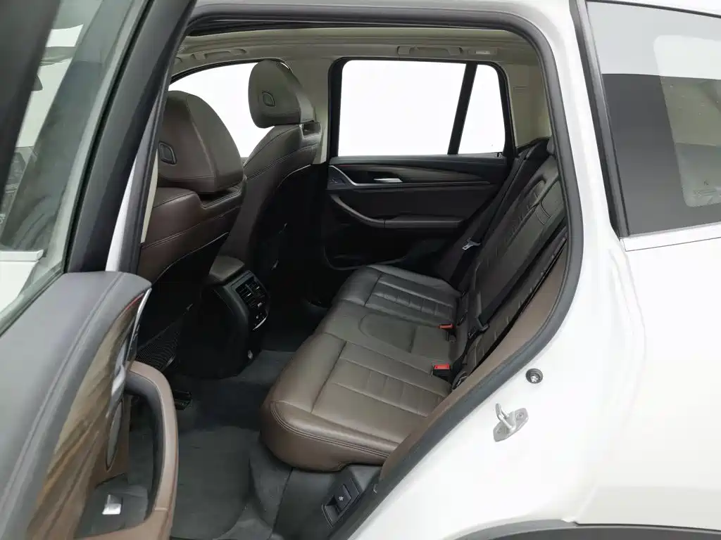 Photo 15 - BMW X3