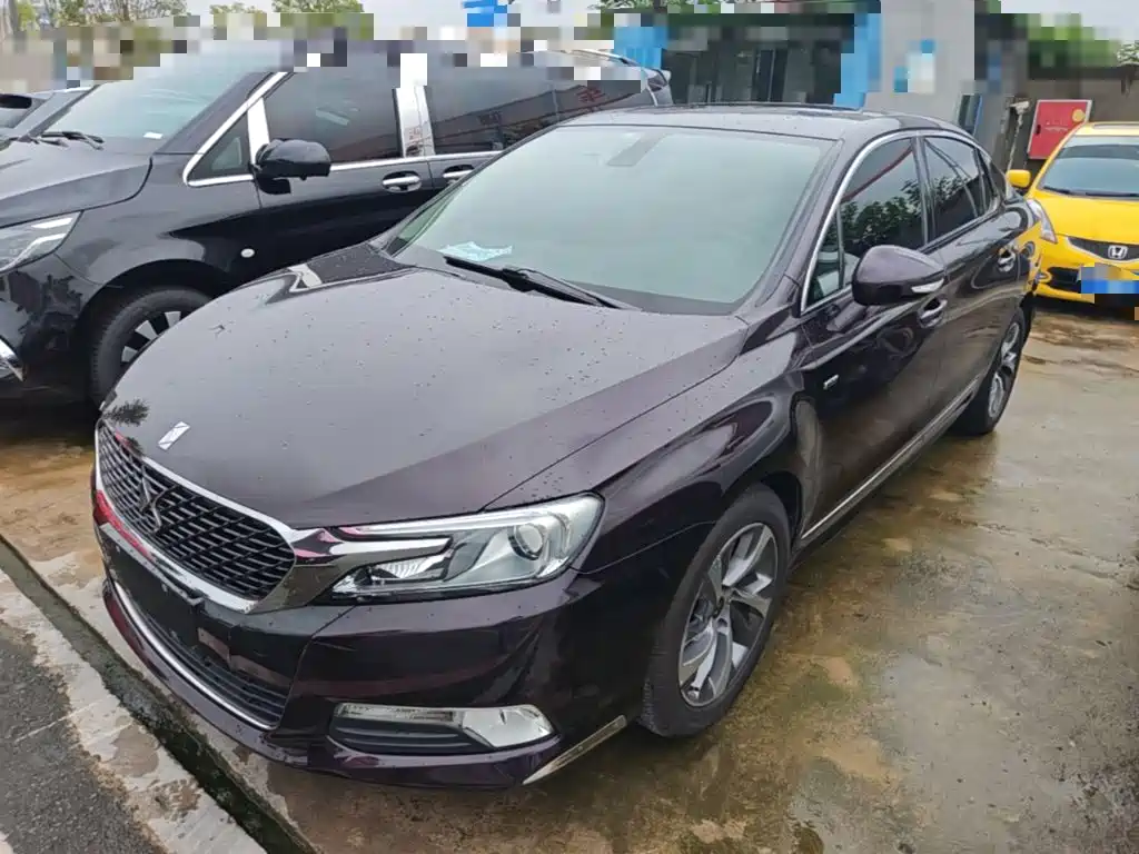 DS 5LS 2015 2015 1.6T Elegance THP160
