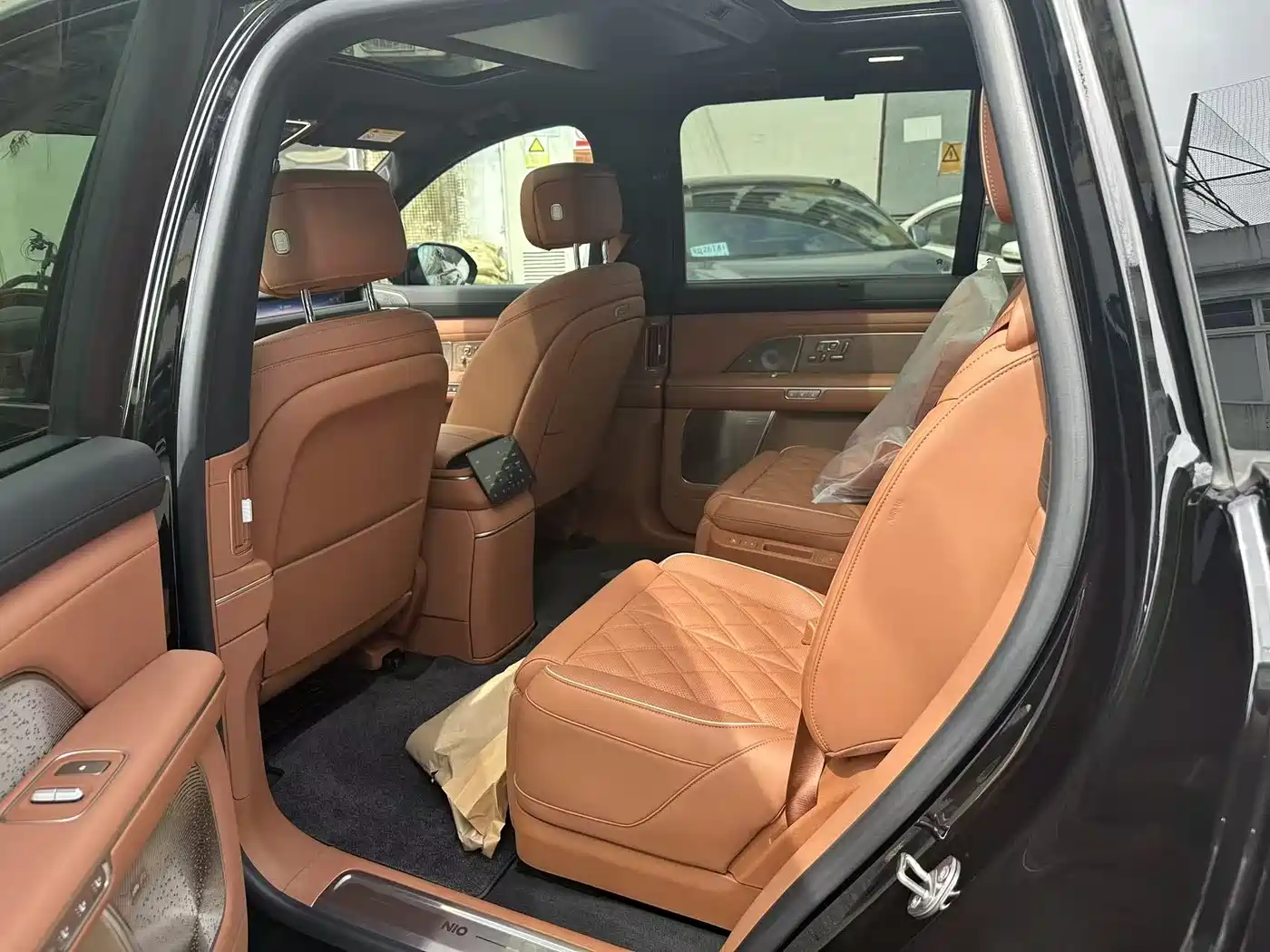 NIO ES8 2026 2025 Model 6-Seat Executive Luxury Edition