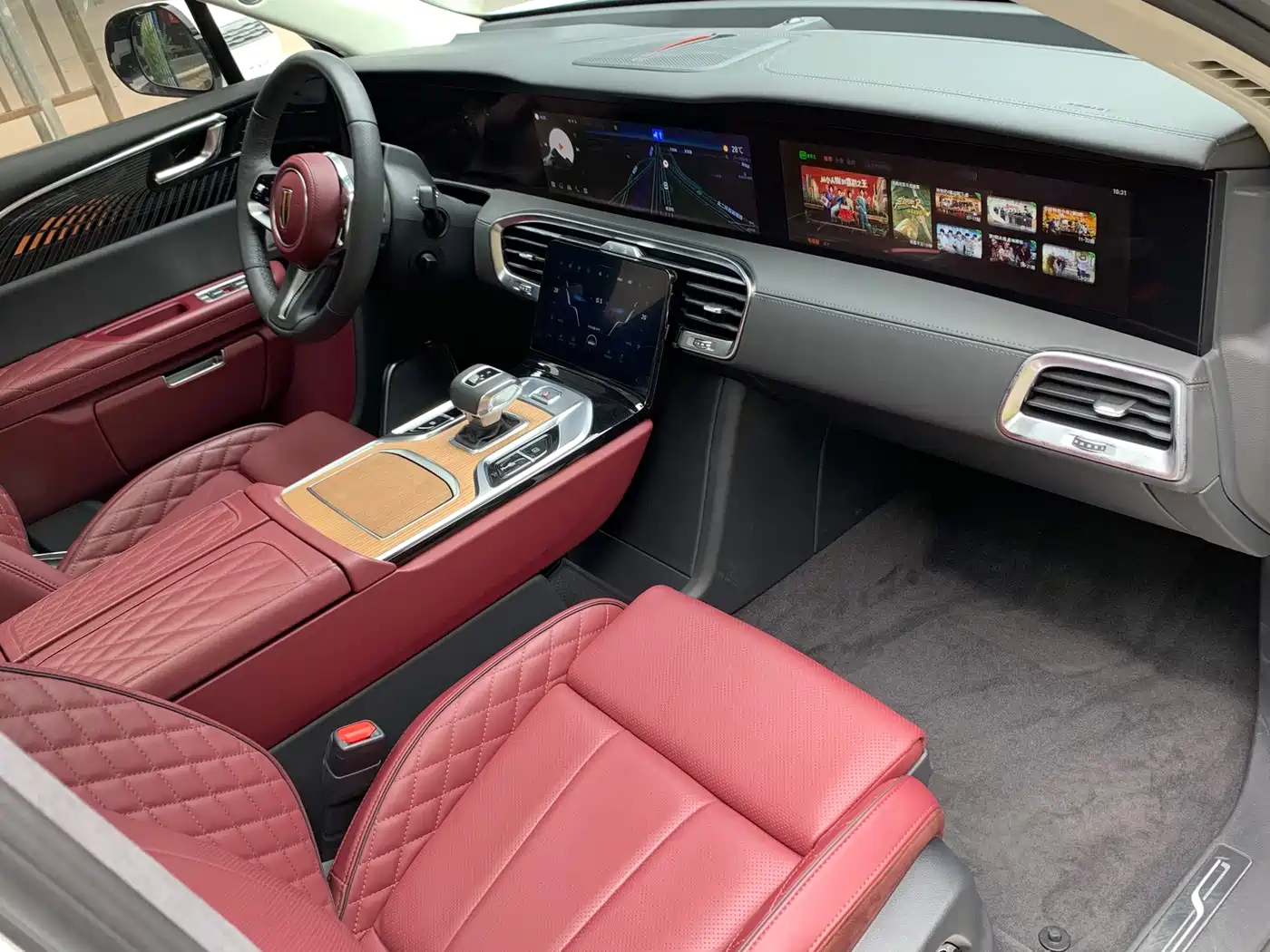 Hongqi E-HS9 2023 2022 660km Qi Ling Edition (4-seater)