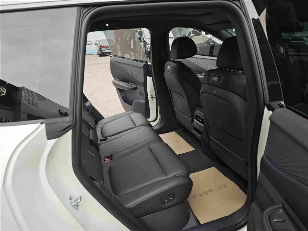Nissan NX8 2026 2026 Extended Range Edition