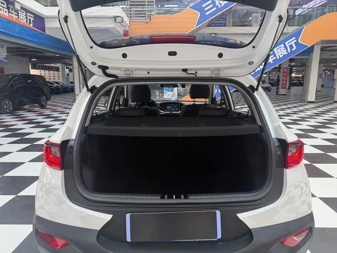 Kia KX1 2021 1.4L CVT Fun Sunroof Version фото 8