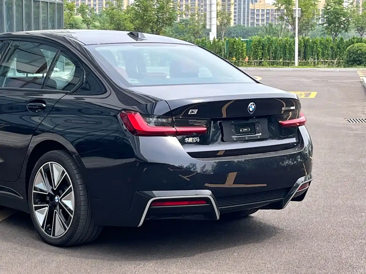 BMW i3 2025 eDrive 40 L Shadow Night Sport Package фото 10