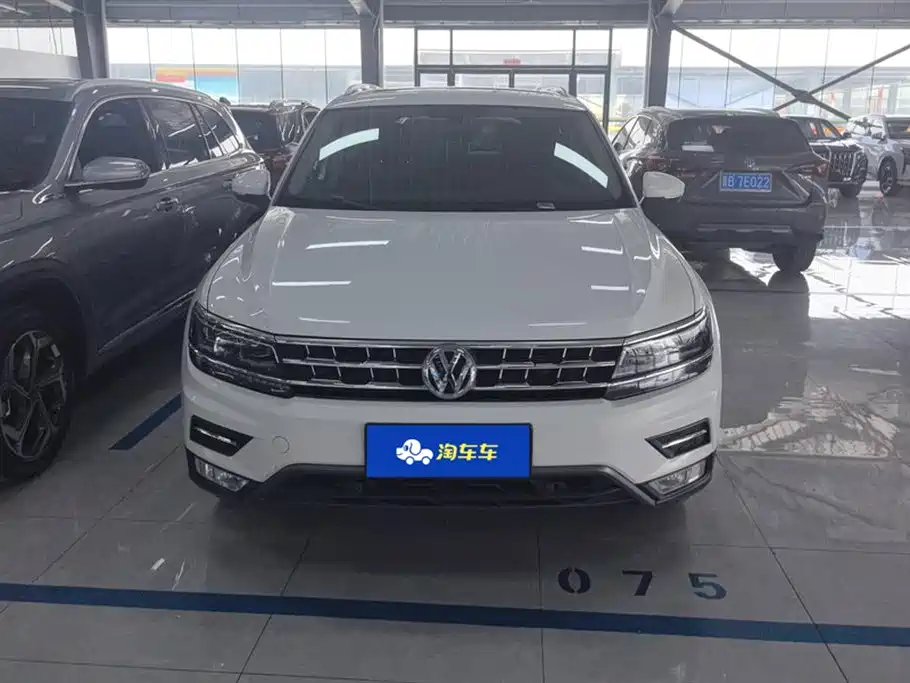 Volkswagen Tiguan L 2017 330TSI Automatic 2WD Luxury Edition фото 2