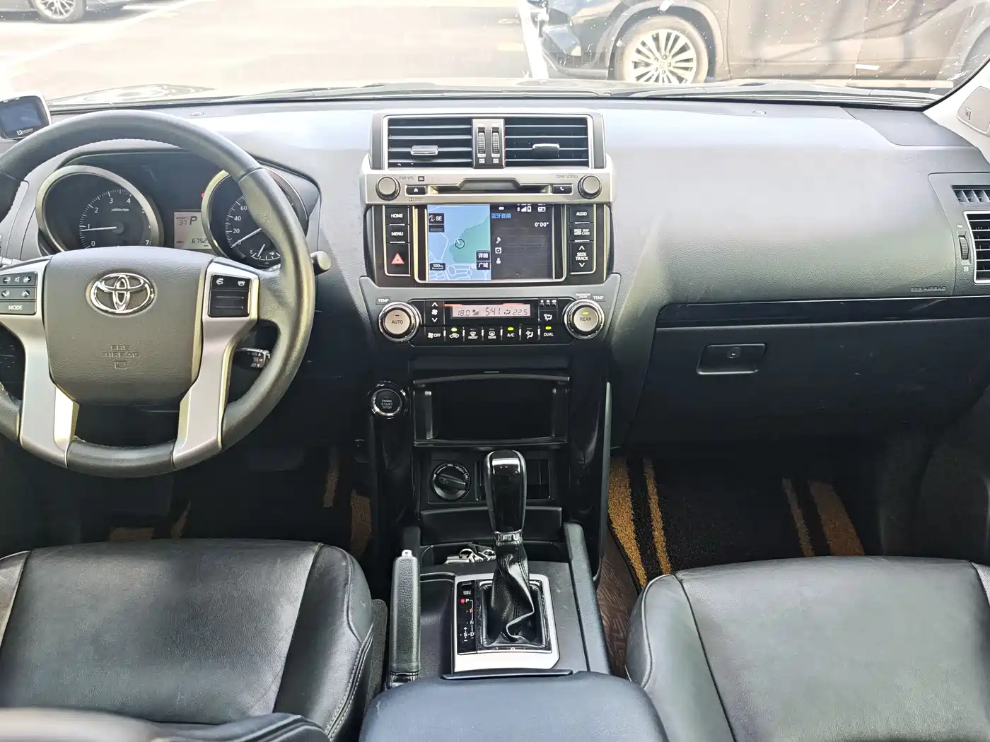 Toyota Prado 2016 2.7L Auto Luxury Edition фото 10