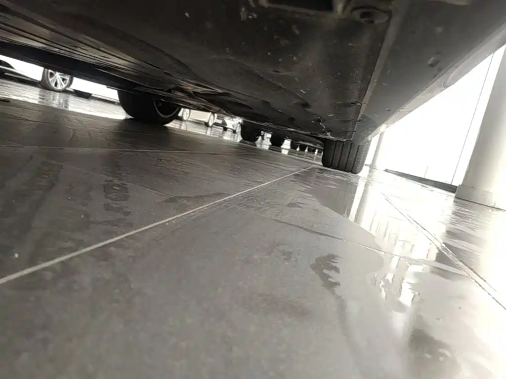 BMW 5 Series 2025 530Li Premium M Sport Package фото 8