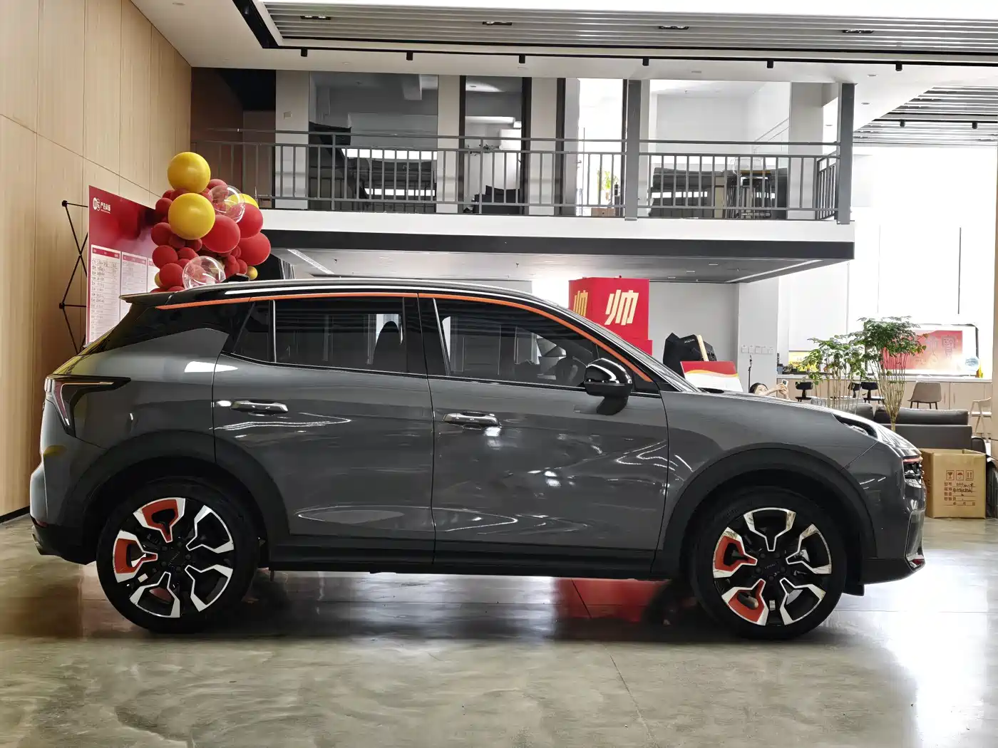 Lynk & Co 06 2020 1.5T Halo фото 4