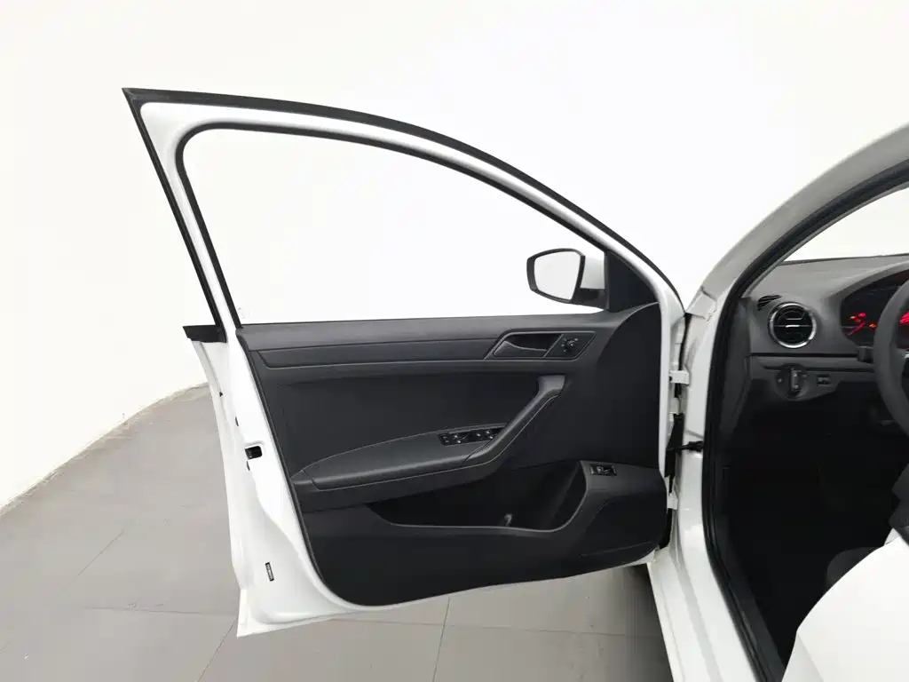 Jetta VA3 2022 2021 1.5L Manual Progressive Edition