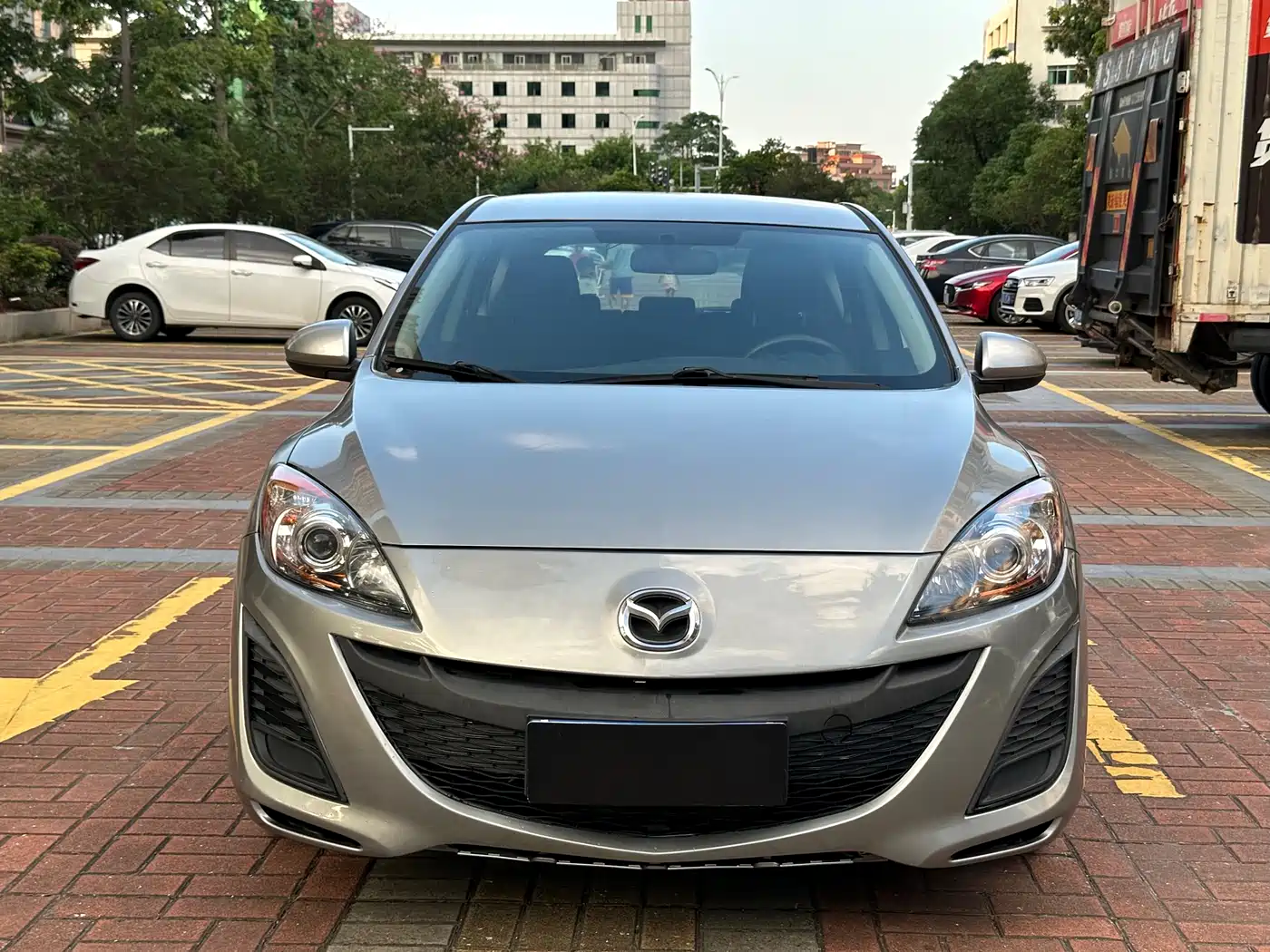 Mazda Mazda3 Axela 2012 2012 Hatchback 1.6L Manual Comfort