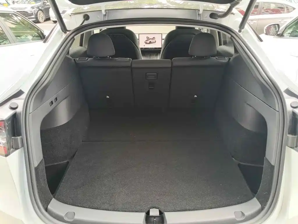 Фото 5 - Tesla Model Y