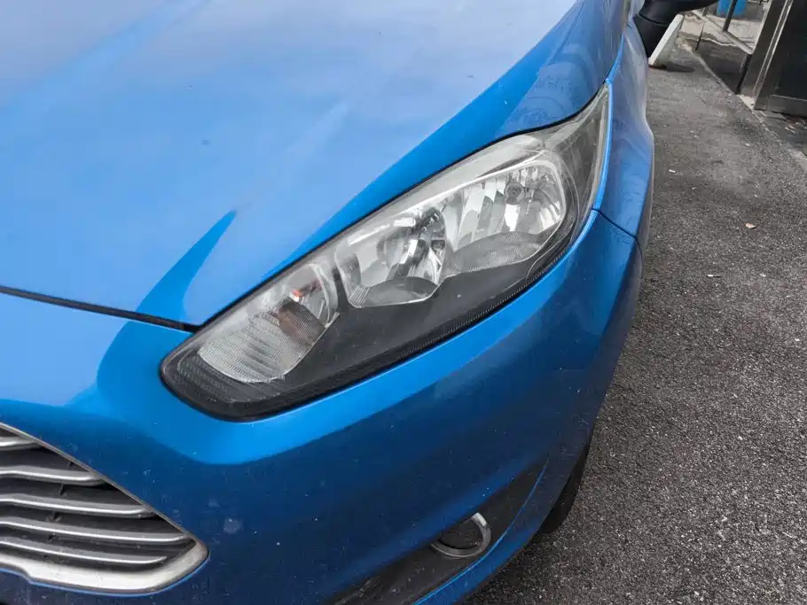 2015 Ford Fiesta