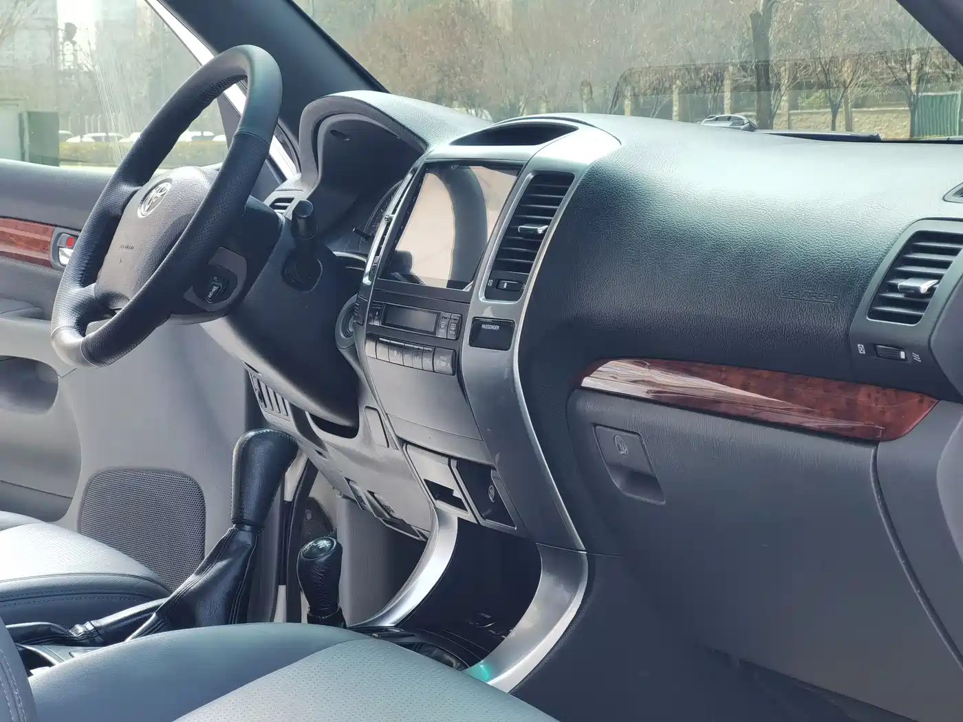 Toyota Prado 2010 4.0L Automatic VX фото 11