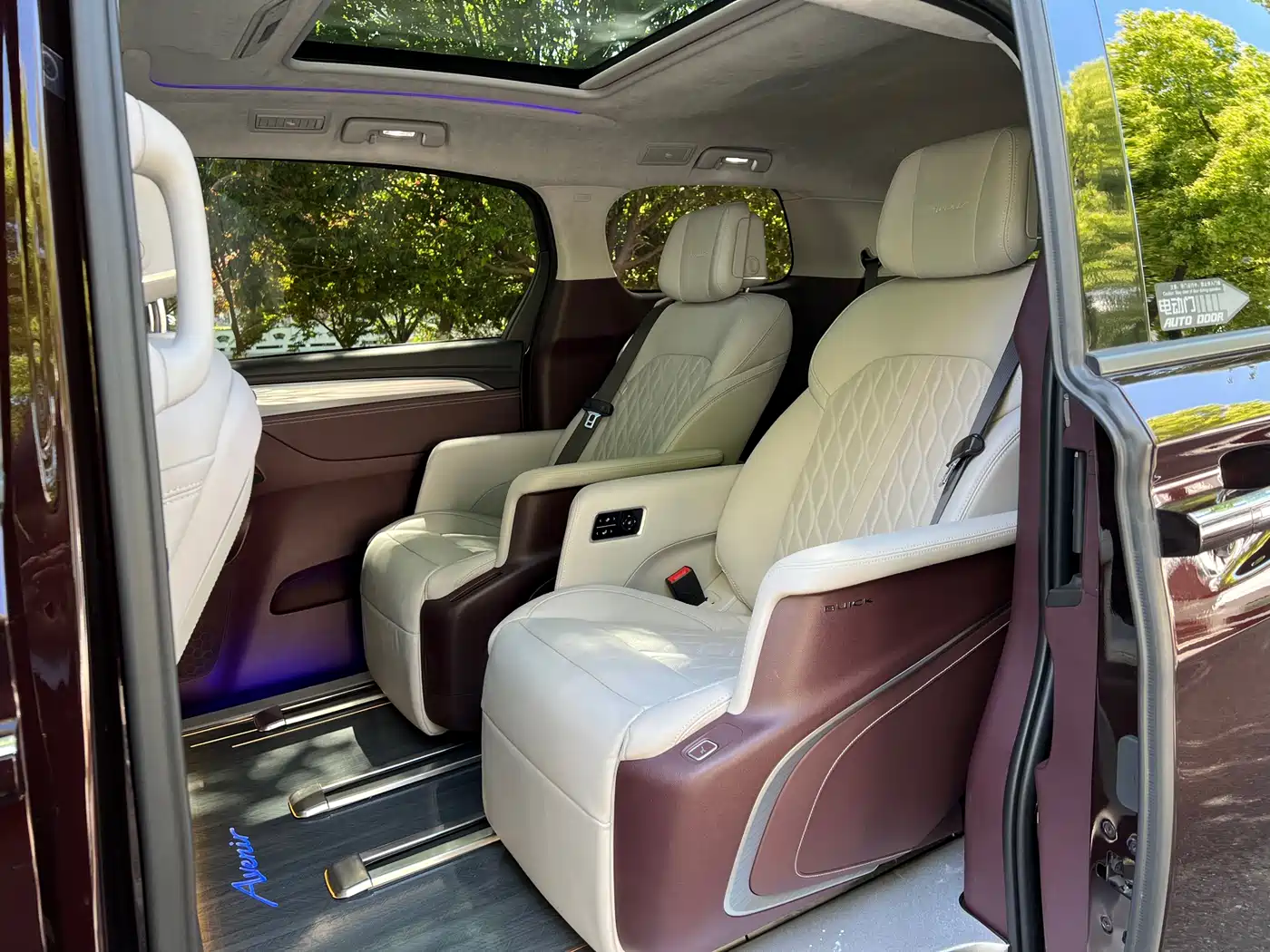 Buick GL8 2022 Avenir Avia 6-Seater Virtue Edition фото 8