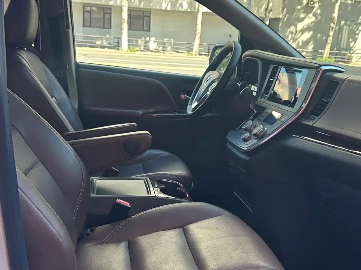 Toyota Sienna 2018 2016 3.5L 4WD LIMITED