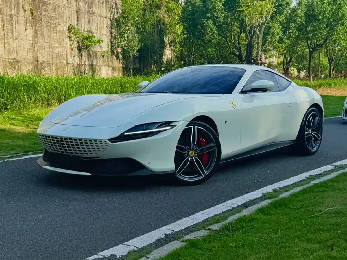 Ferrari Roma 2021 2020 3.9T V8