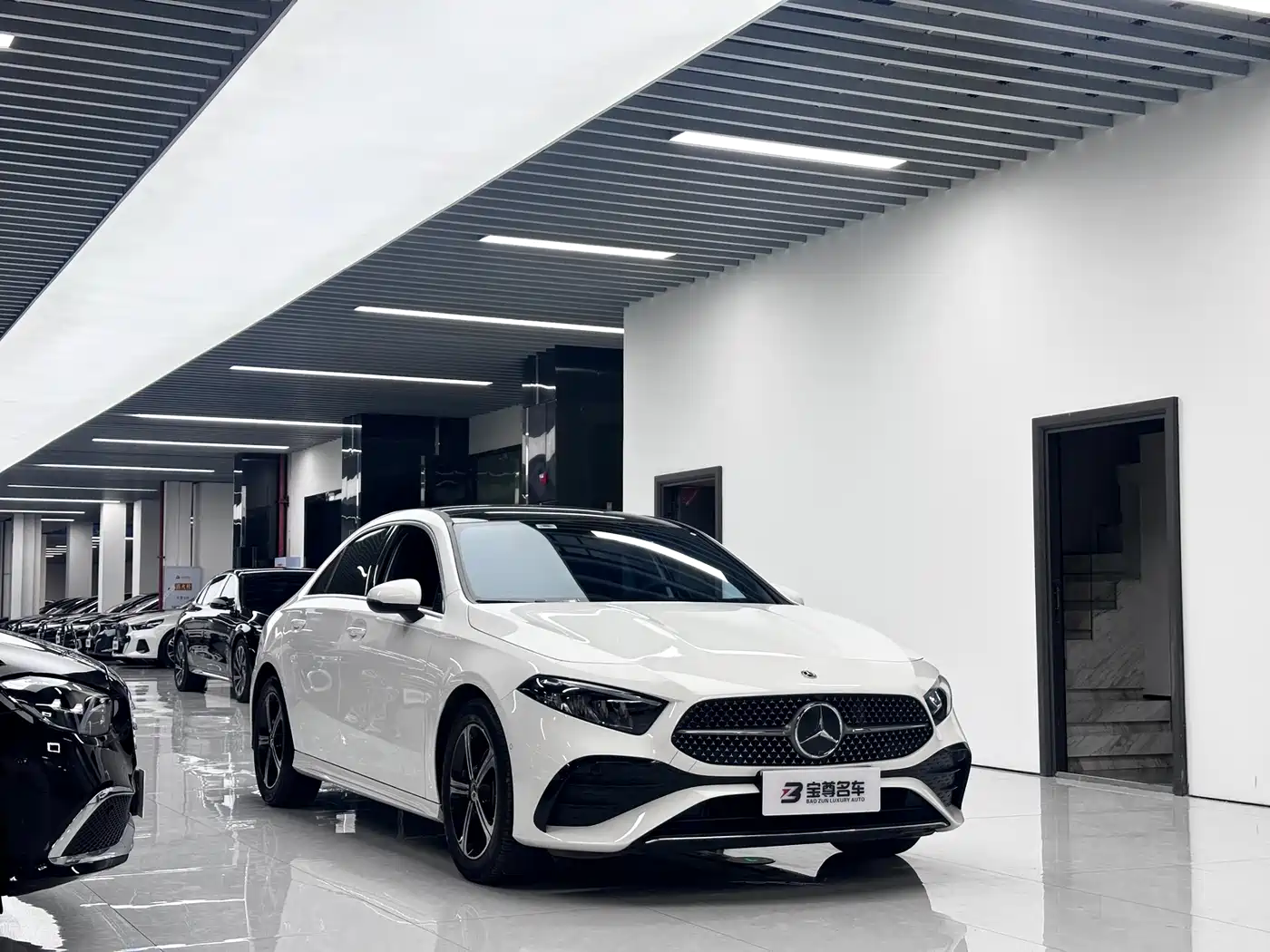 Mercedes-Benz A-Class 2025 A 200 L Fashion Edition фото 3