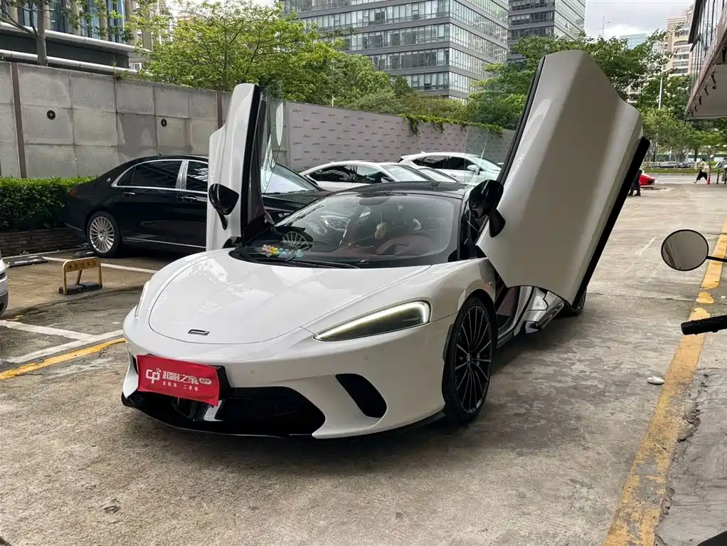McLaren GT 2023 2023 4.0T Standard Model