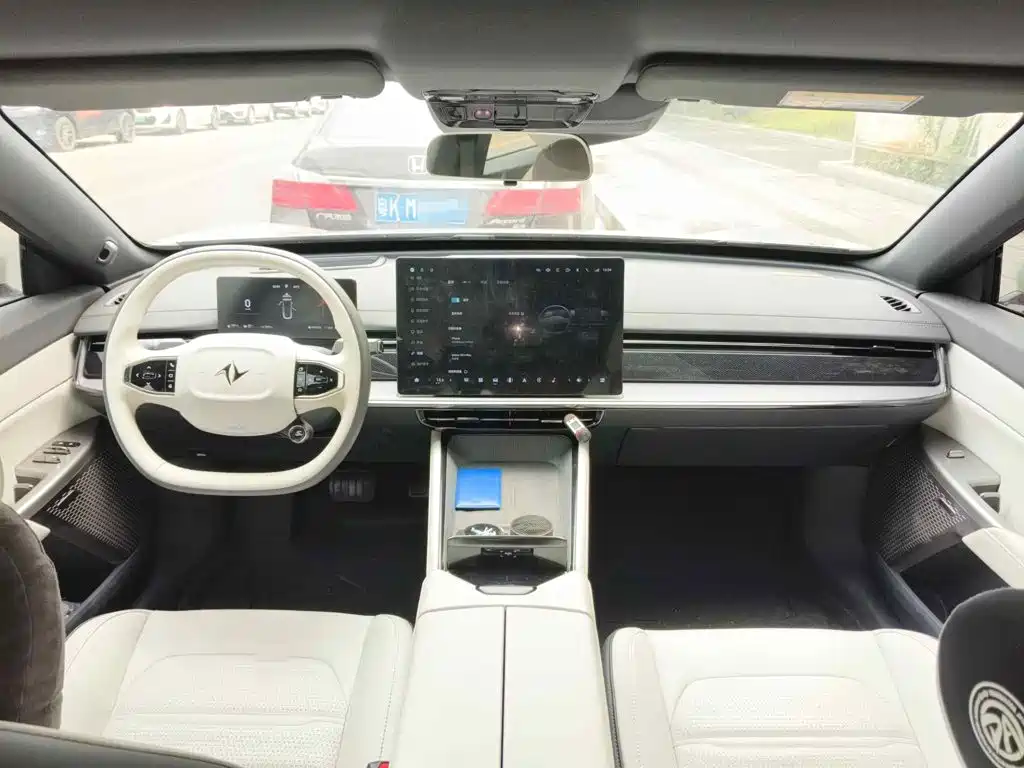 Фото 12 - Dongfeng Yipai eπ007