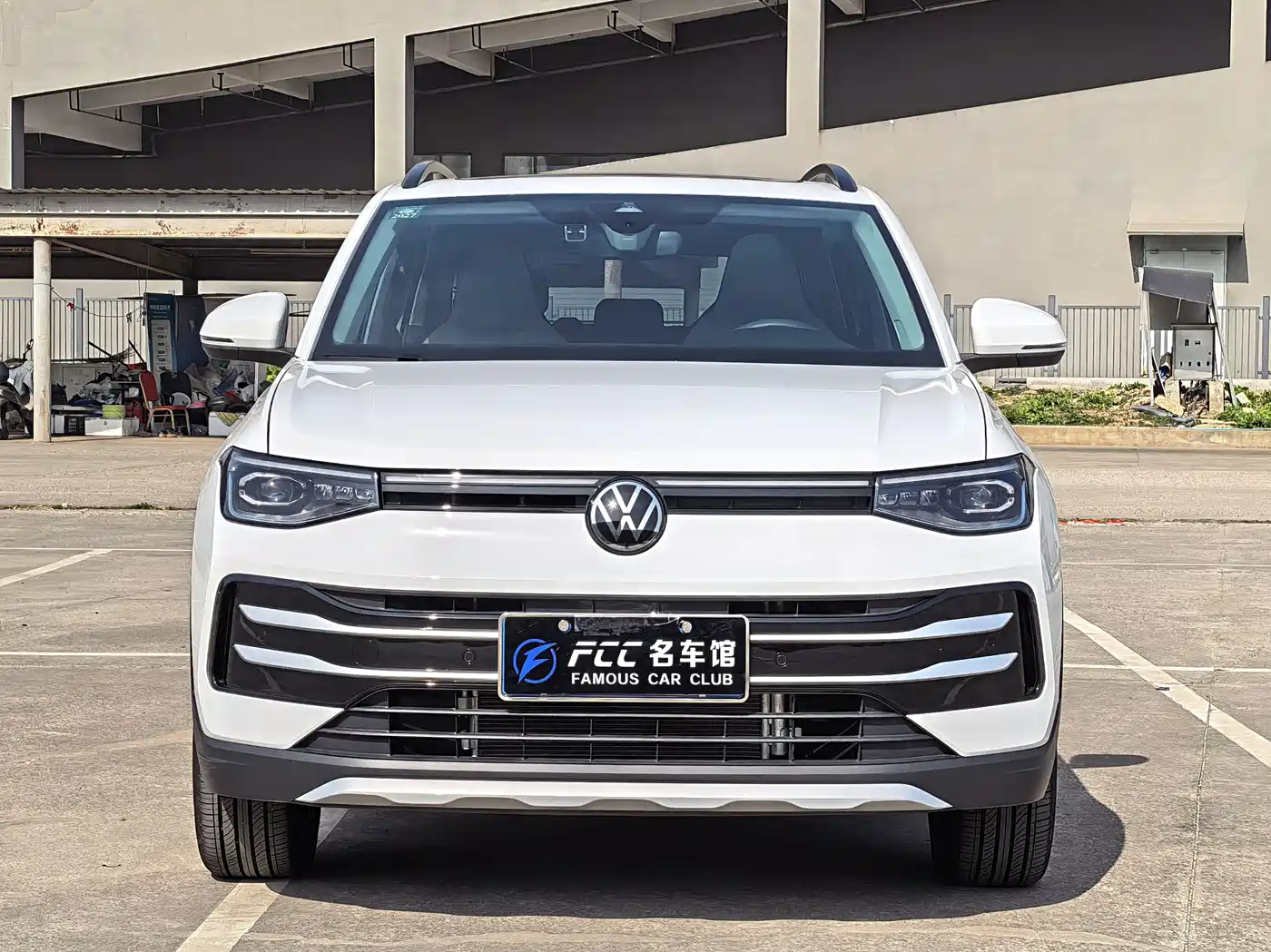 Volkswagen Tharu 2025 Model Rising Star 300TSI Aspiration Edition фото 2