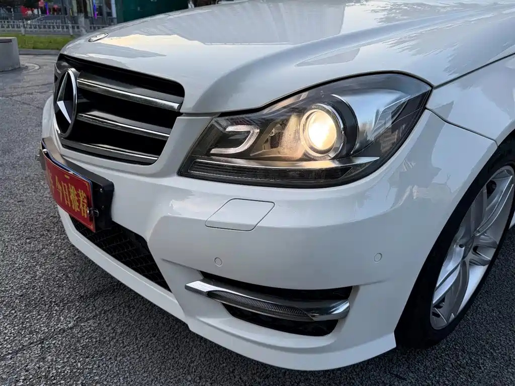 Mercedes-Benz C-Class 2013 C 260 Fashion Grand Edition фото 24