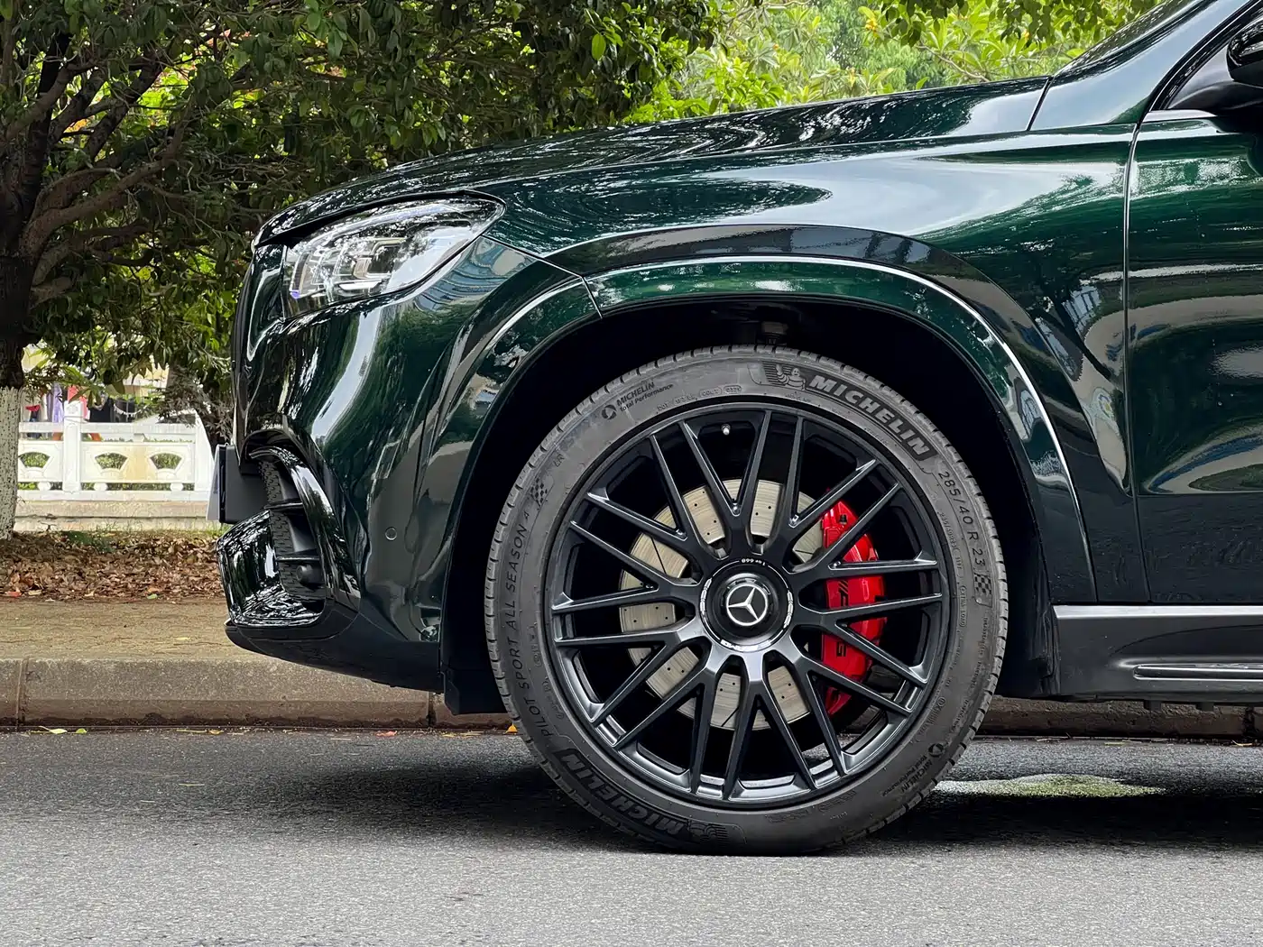 Mercedes-Benz GLS AMG 2024 AMG GLS 63 4MATIC+ фото 25