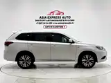 Фото 5 - Mitsubishi Outlander