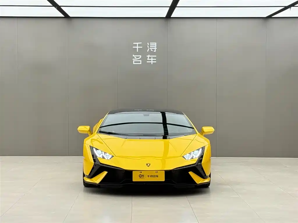 Фото 2 - Lamborghini Huracán