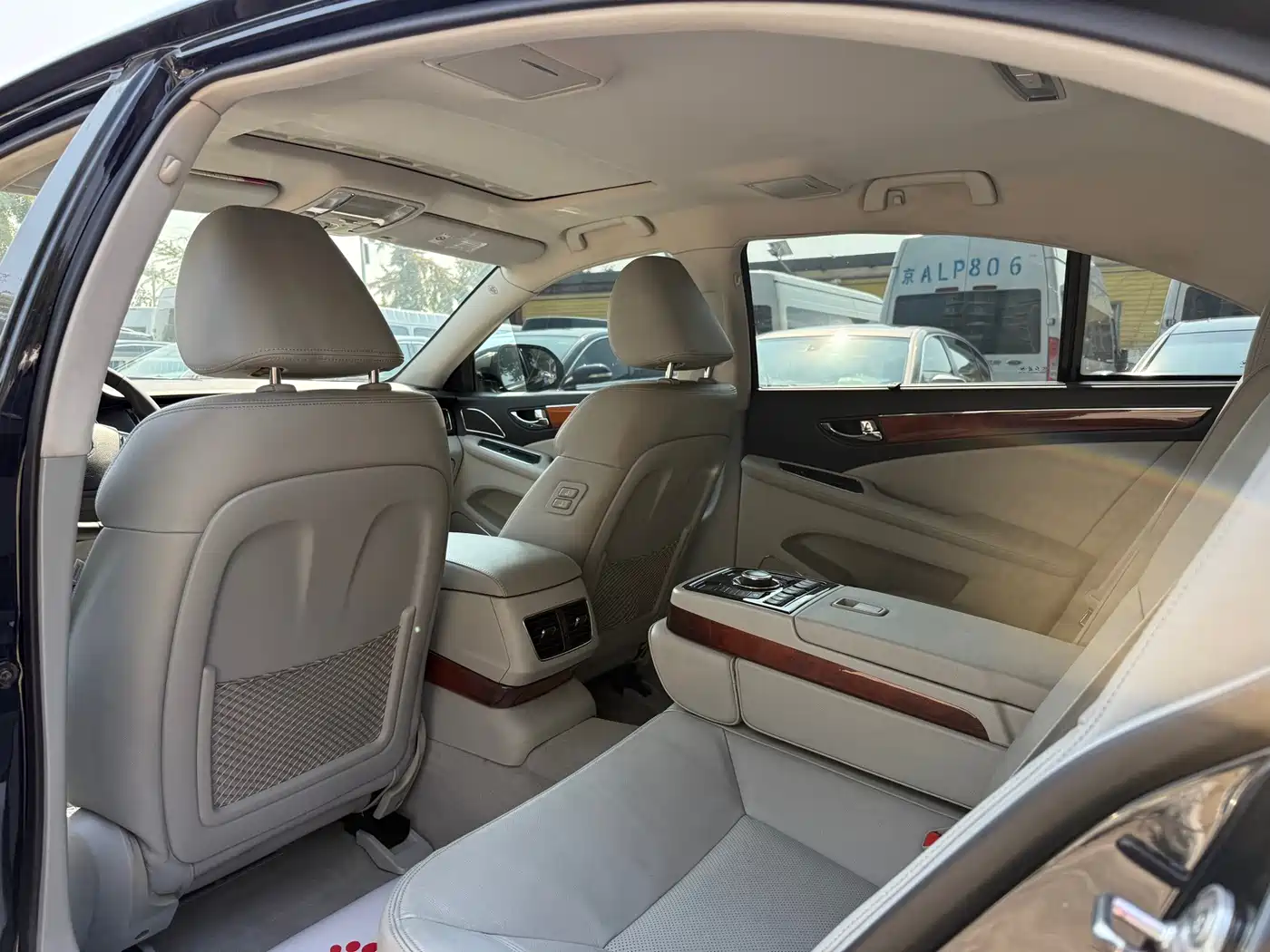 Hongqi H7 2017 2015 2.0T Luxury