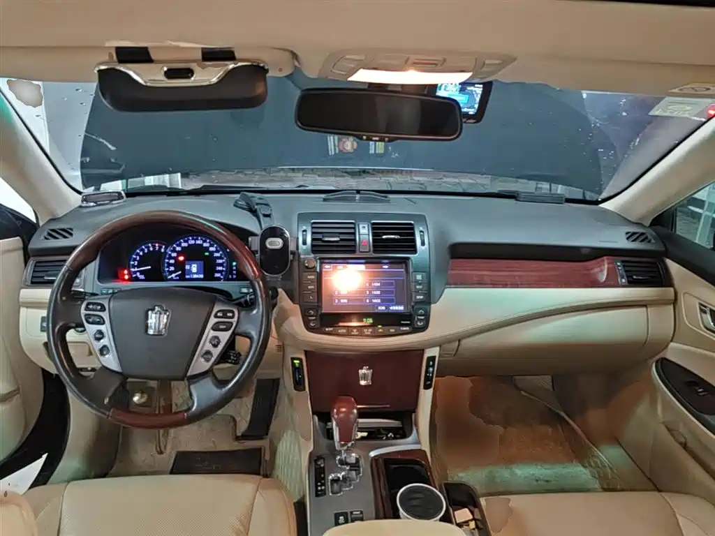 Toyota Crown 2012 3.0L Royal Saloon VIP фото 10