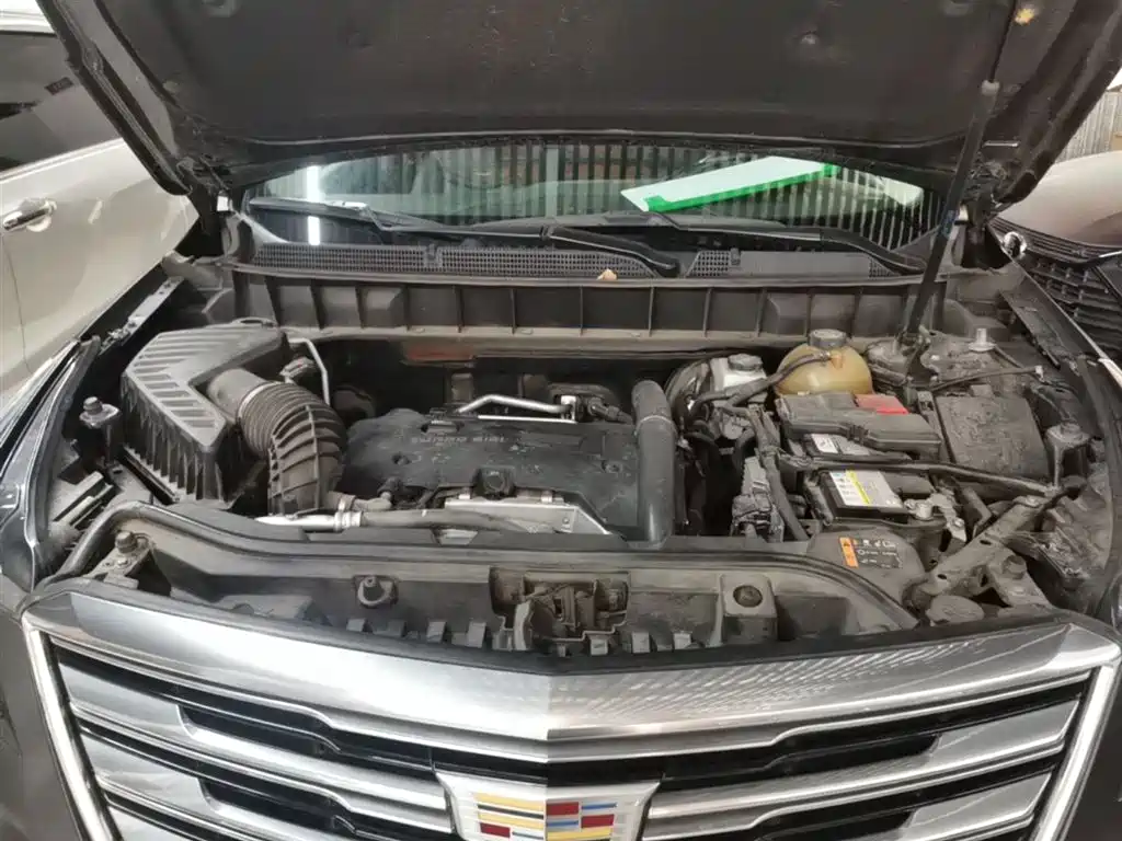 Cadillac XT5 2016 25T Luxury Model фото 20