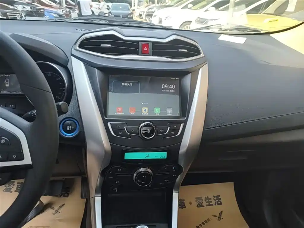 BYD Yuan New Energy 2019 EV360 Smart Connect Premium Edition фото 13