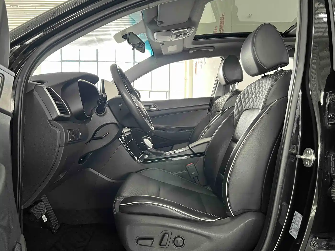 Hyundai Tucson 2019 280TGDi Dual-clutch 2WD Fashion Edition China VI фото 8