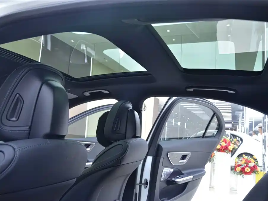 Mercedes-Benz C-Class 2024 Facelift C 260 L Sport фото 12