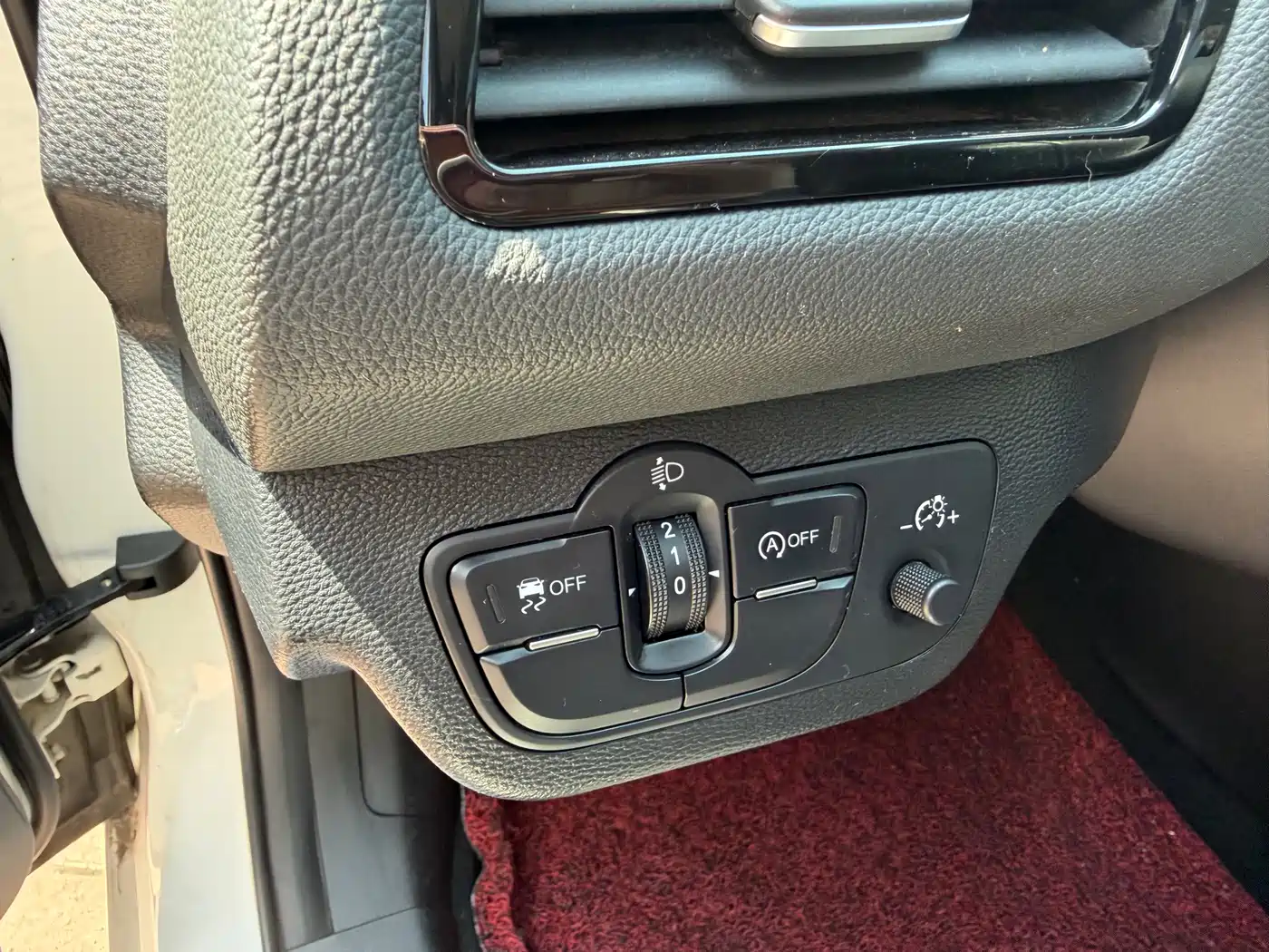 Hongqi H5 2019 30TD Style Edition фото 12