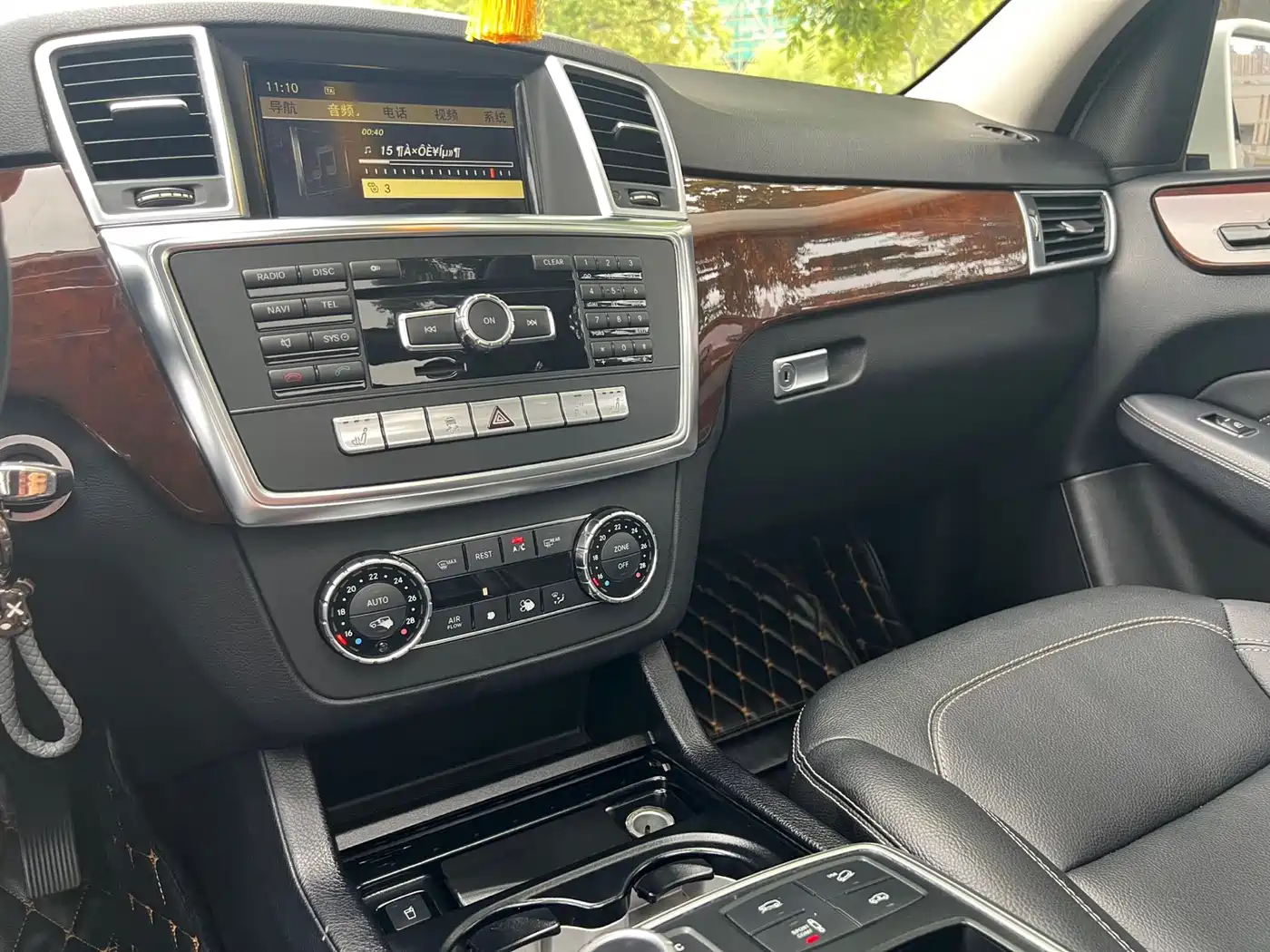 Mercedes-Benz M-Class 2012 Model ML 350 Dynamic фото 14
