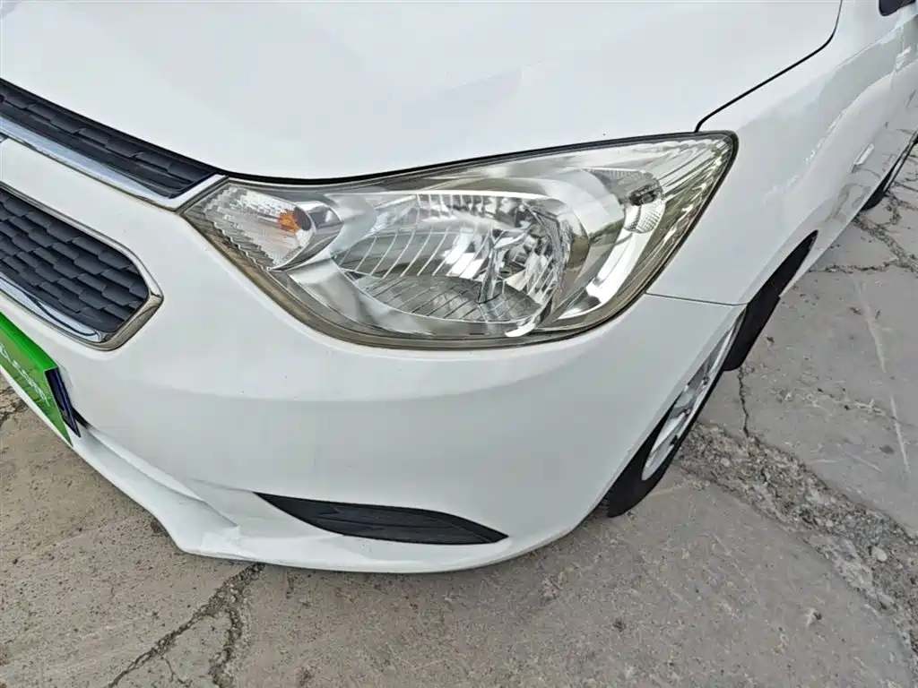 Chevrolet Sail 2015 Sail 3 1.3L AMT Ideal Edition фото 24