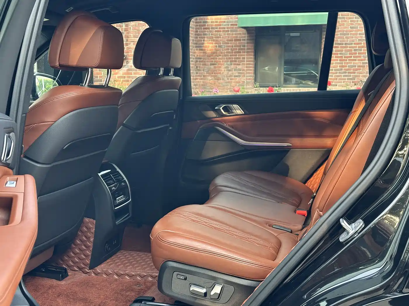 BMW X7 2019 xDrive40i Exclusive M Sport Package фото 24