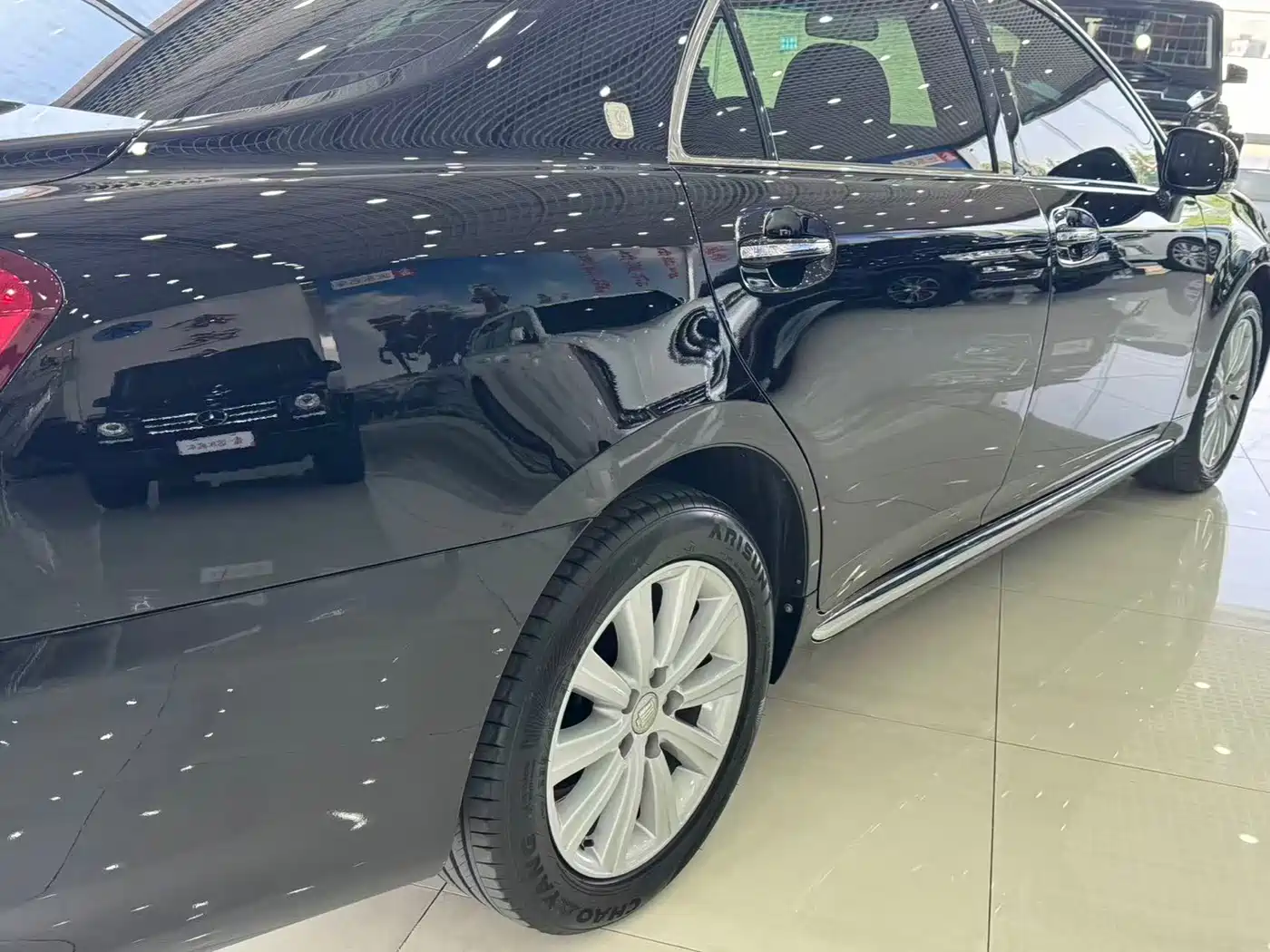 Toyota Crown 2012 2.5L Royal Navigation Edition фото 7