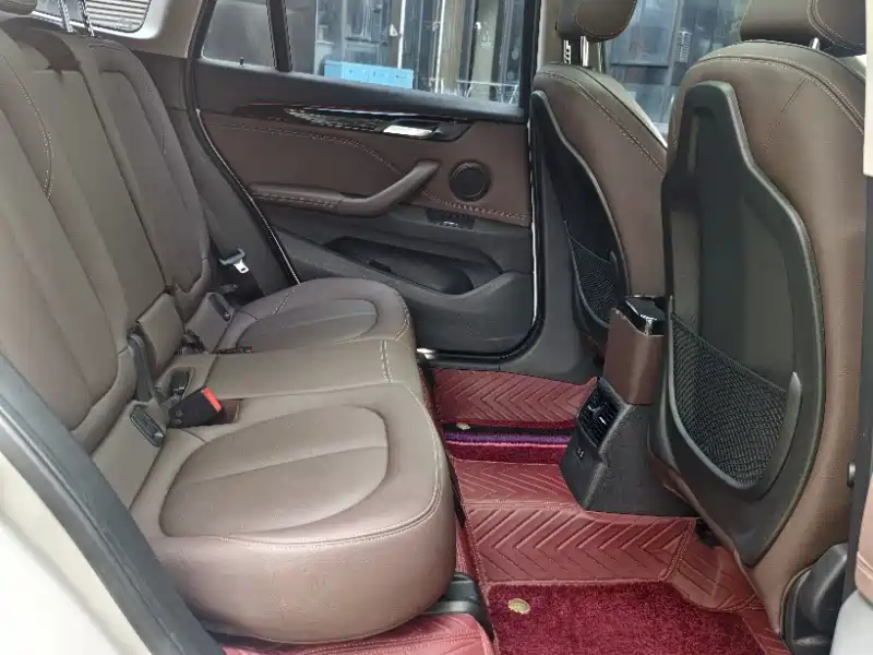 BMW X1 2020 sDrive20Li Premium Edition фото 7