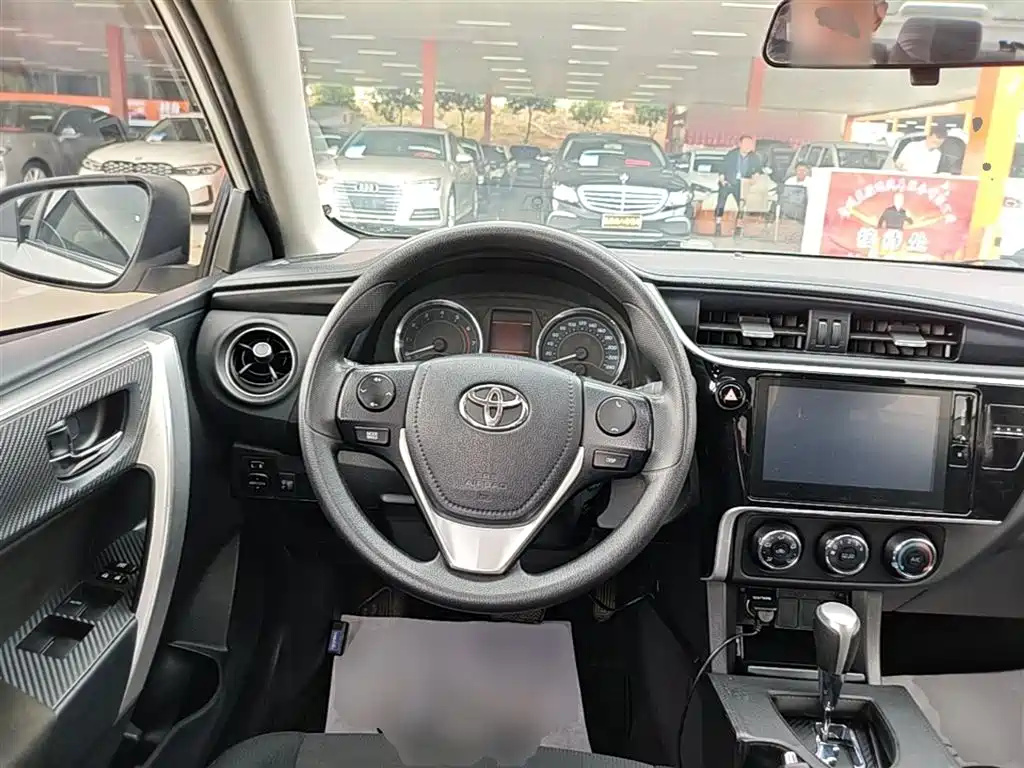 Toyota Corolla 2017 Facelift 1.2T S-CVT GL-i фото 11