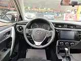 Фото 11 - Toyota Corolla